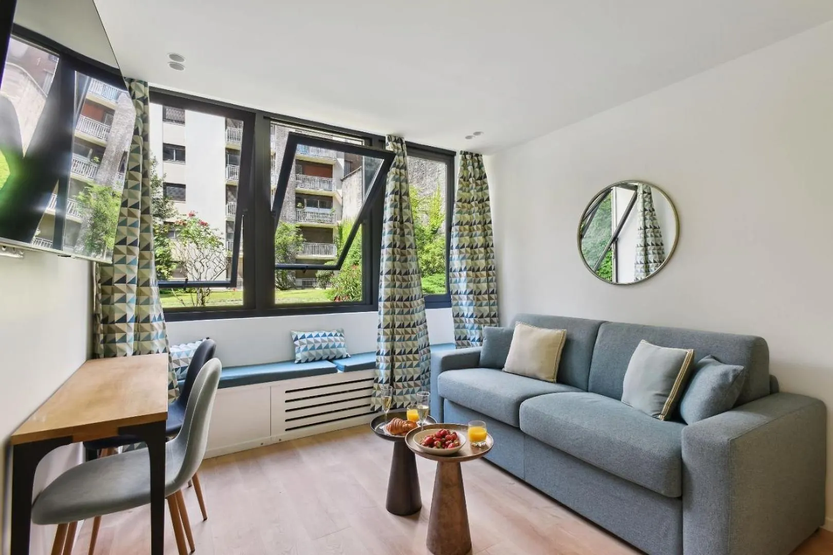 312 Suite Lisa - Superbe Appartement A Paris contacts